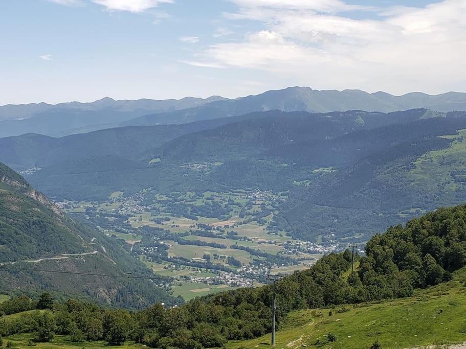 サン・ラリー・スランVue Panoramique Sur Les Pyreneesアパートメント エクステリア 写真