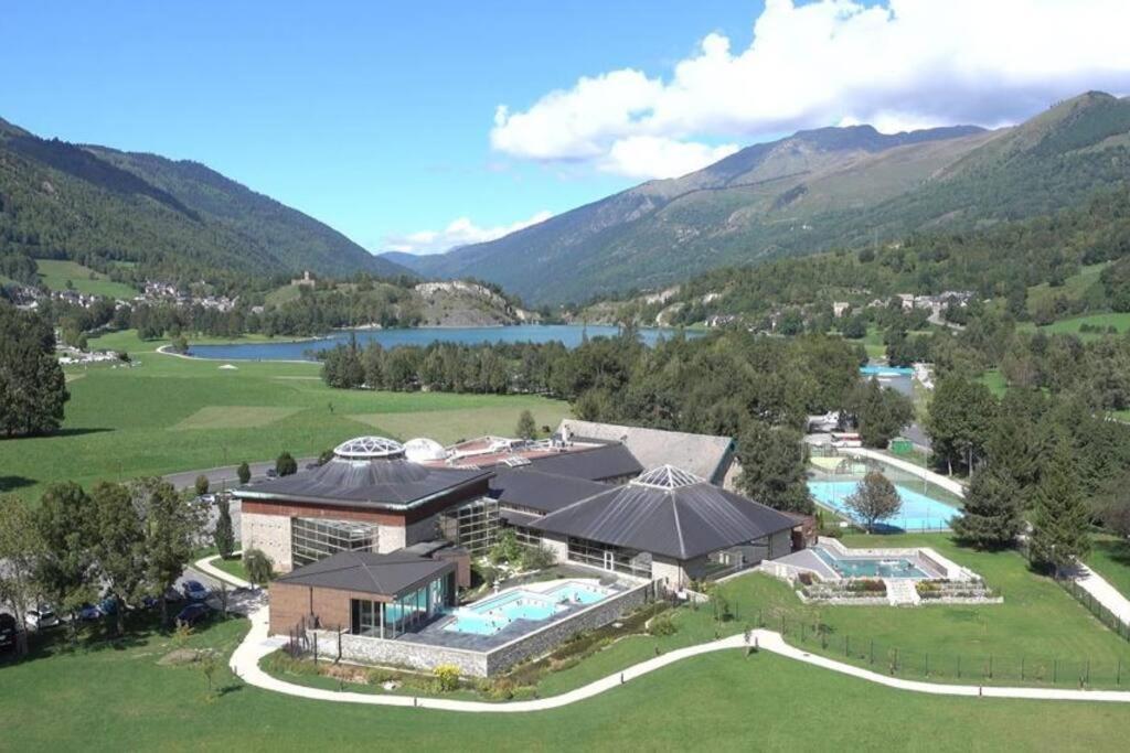 サン・ラリー・スランVue Panoramique Sur Les Pyreneesアパートメント エクステリア 写真